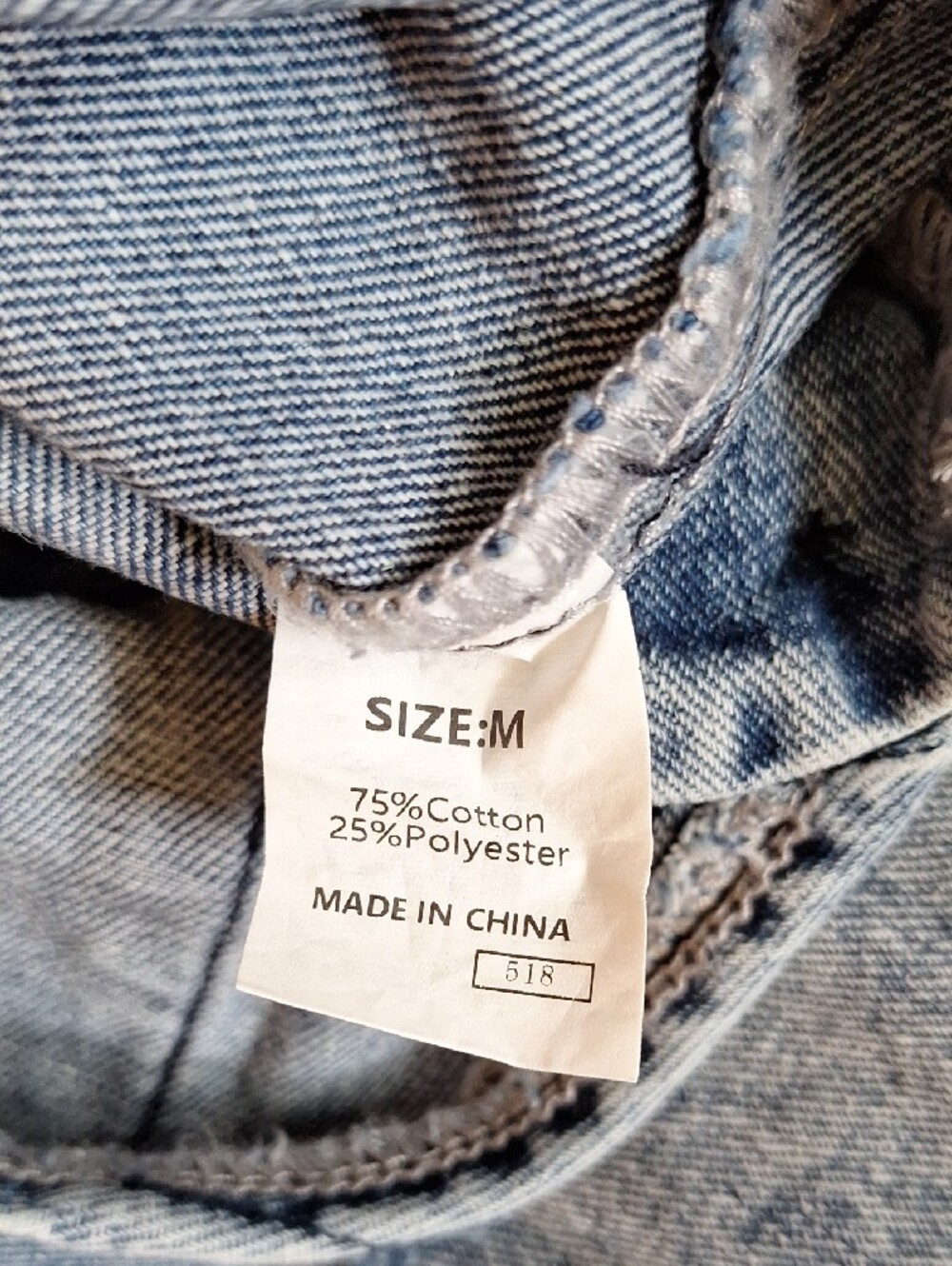 Light Blue Distressed Denim Women’s Overalls. Size Medium - Picture 13 of 13